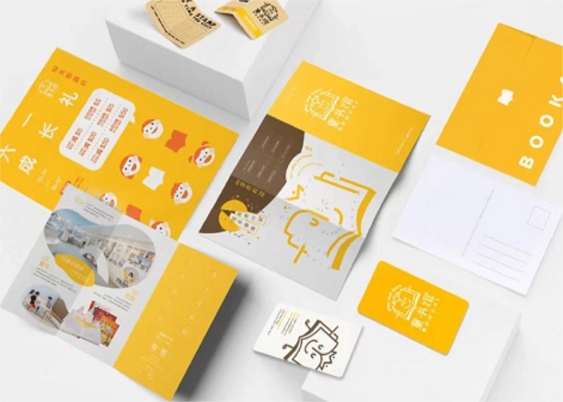 充滿趣味的卡通教育類三折頁設計！