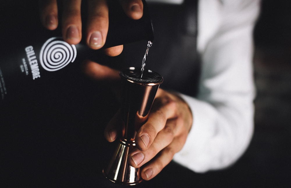 神奇松子酒瓶型包裝設計，全新視覺體驗