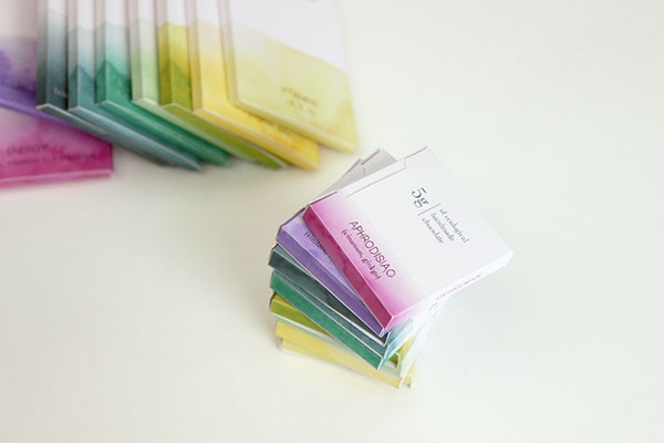 彩色之光， 生態手工巧克力食品包裝設計工程。