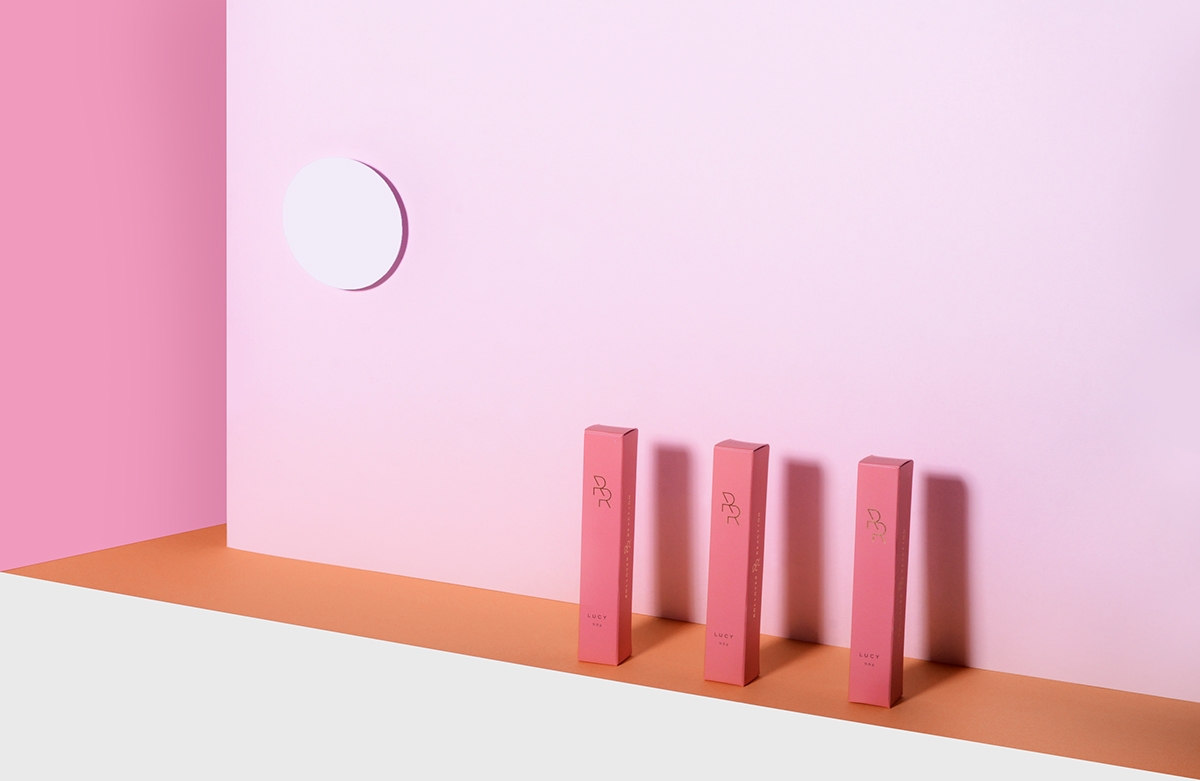 翻轉(zhuǎn)反應包裝設計，一種你無法擺脫的化妝品情緒