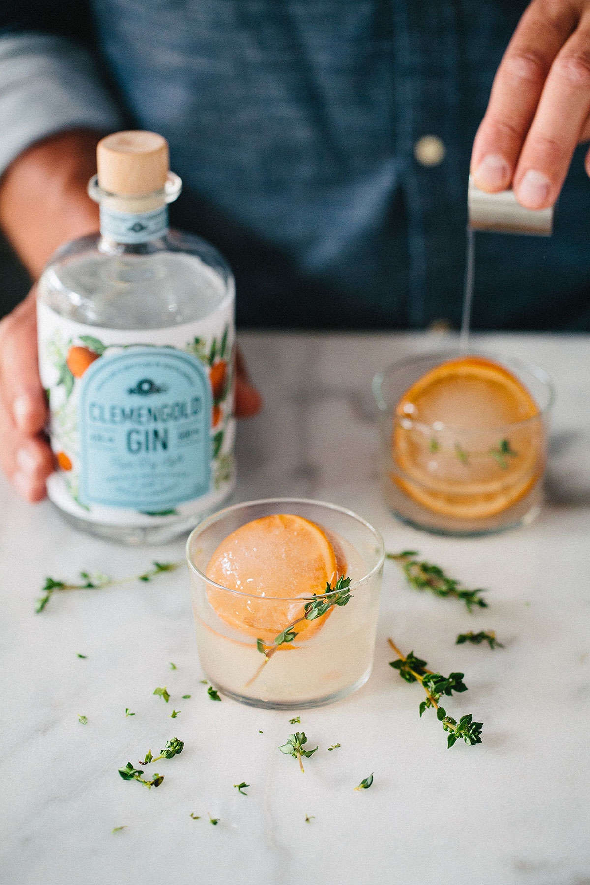 經(jīng)典海角干燥風(fēng)格，淡淡的柑橘味白酒包裝設(shè)計