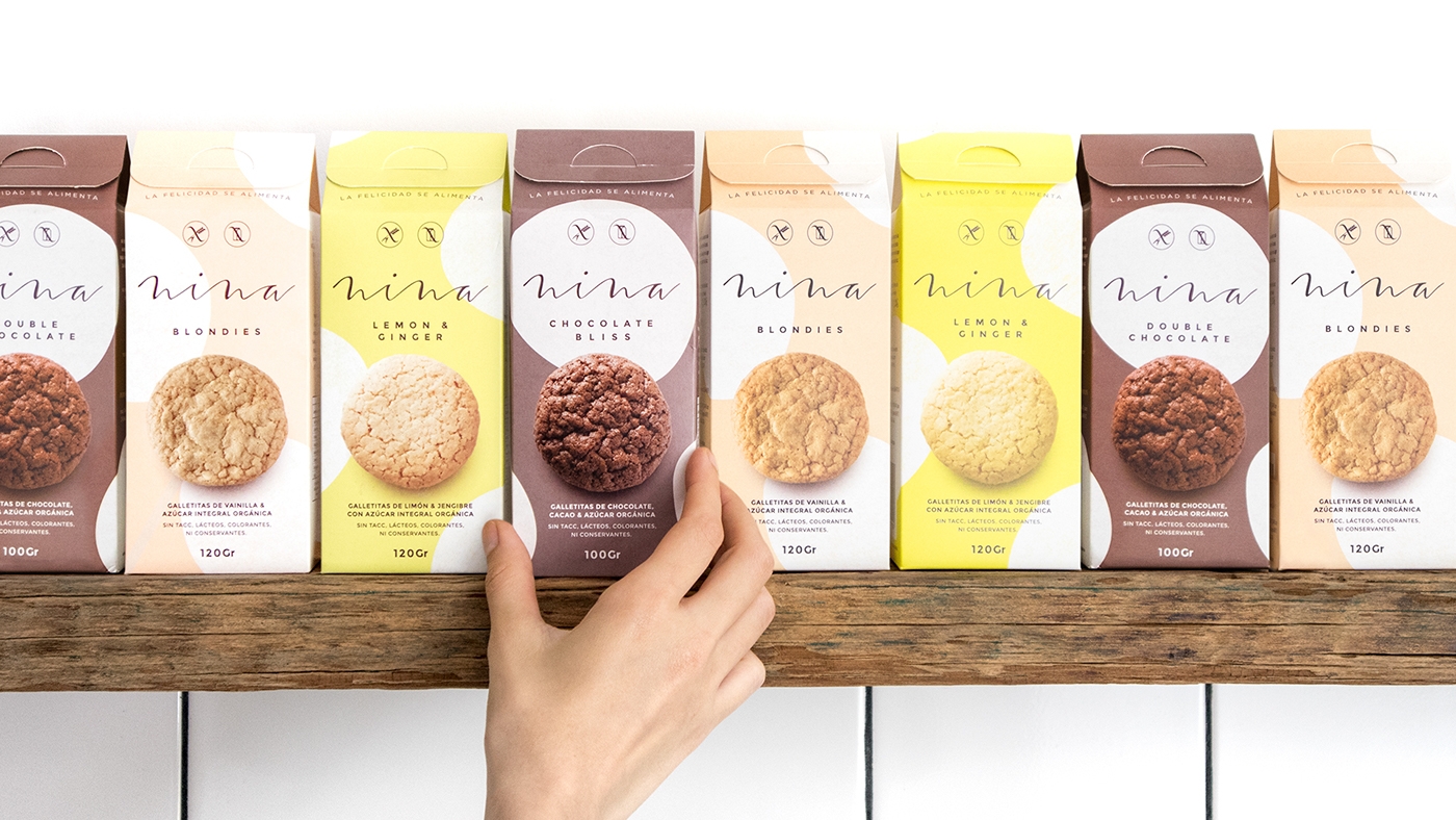 金色（香草）、巧克力色（可可和巧克力）和檸檬姜系列餅干食品包裝設計